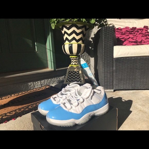 Air Jordan UNC 11
